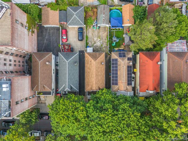 667 E 230th Street, Bronx, NY 10466