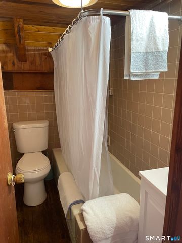125 Old Sachems Head Road, Guilford, CT 06437