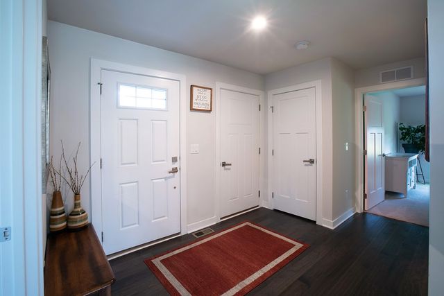 6175 Omega Drive, Farmington, NY 14425