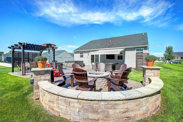 6175 Omega Drive, Farmington, NY 14425