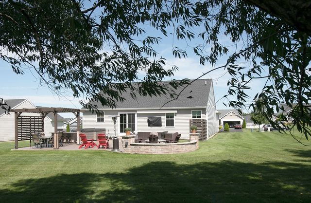 6175 Omega Drive, Farmington, NY 14425