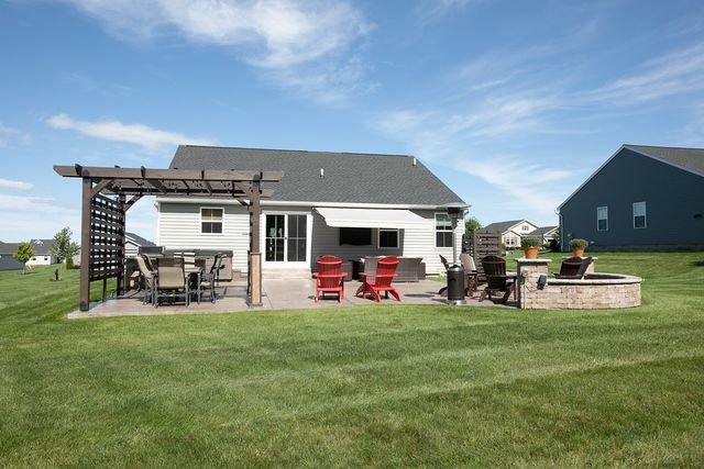 6175 Omega Drive, Farmington, NY 14425