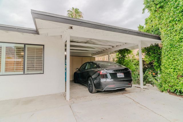 52801 Avenida Alvarado, La Quinta, CA 92253