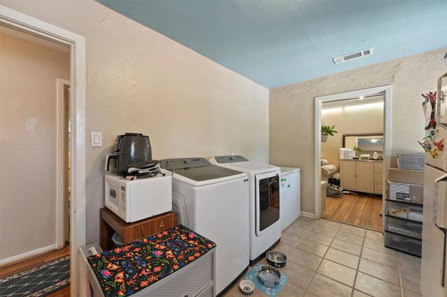 8506 Montridge Drive, Houston, TX 77055