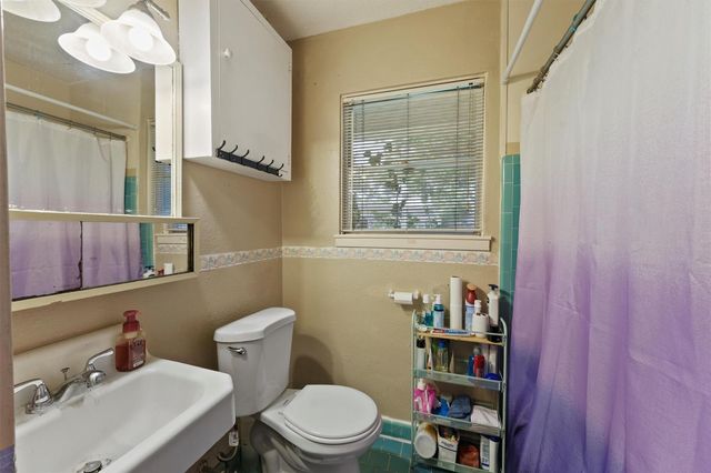 8506 Montridge Drive, Houston, TX 77055