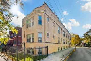 4109 W Eastwood Avenue 2, Chicago, IL 60630