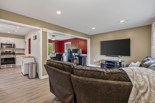 9 Romoli Avenue 9, Attleboro, MA 02703