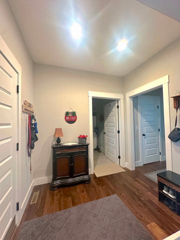 311 Autumn Hills Dr, Rickman, TN 38580