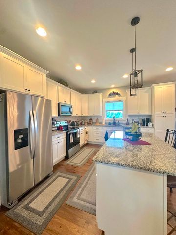 311 Autumn Hills Dr, Rickman, TN 38580