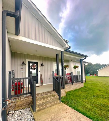 311 Autumn Hills Dr, Rickman, TN 38580