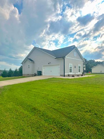 311 Autumn Hills Dr, Rickman, TN 38580