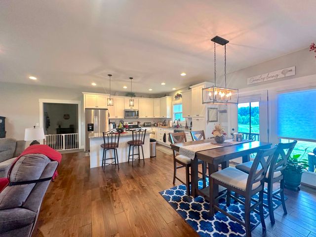 311 Autumn Hills Dr, Rickman, TN 38580