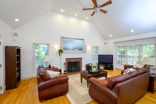 36 Stone Meadow Ln, Hanover, MA 02339