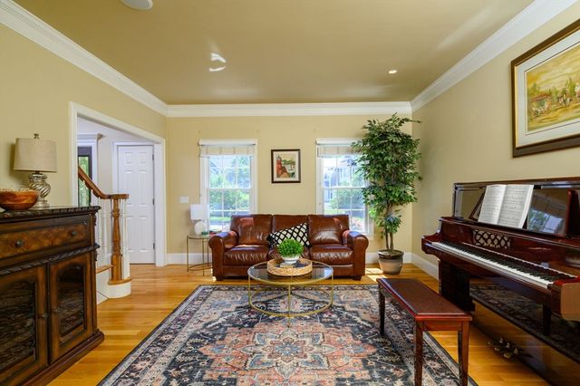36 Stone Meadow Ln, Hanover, MA 02339