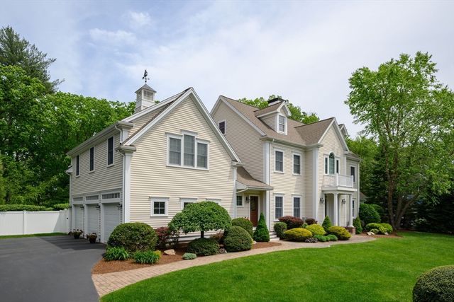 36 Stone Meadow Ln, Hanover, MA 02339