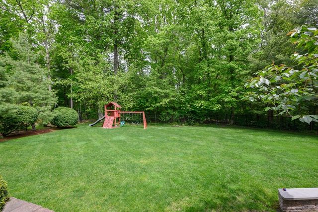 36 Stone Meadow Ln, Hanover, MA 02339