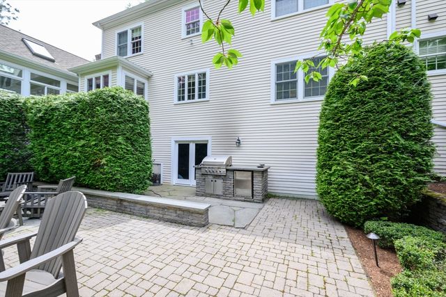 36 Stone Meadow Ln, Hanover, MA 02339