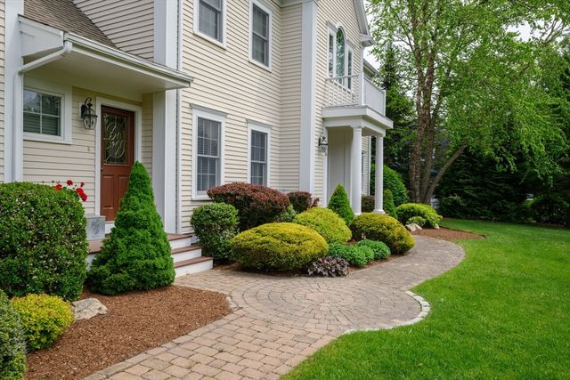 36 Stone Meadow Ln, Hanover, MA 02339