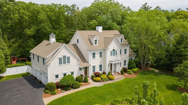 36 Stone Meadow Ln, Hanover, MA 02339