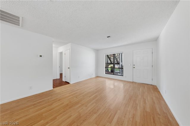5159 Caliente Street 163, Las Vegas, NV 89119