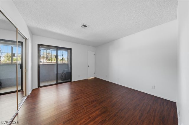 5159 Caliente Street 163, Las Vegas, NV 89119