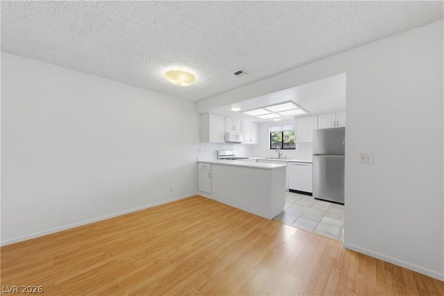 5159 Caliente Street 163, Las Vegas, NV 89119