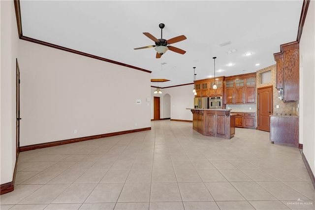 3120 Hawthorne Avenue, Edinburg, TX 78539