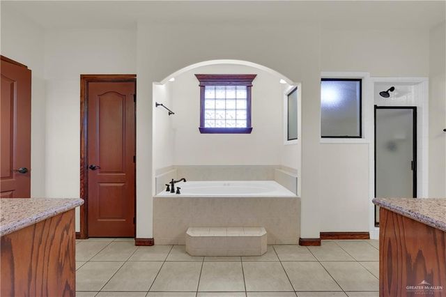 3120 Hawthorne Avenue, Edinburg, TX 78539