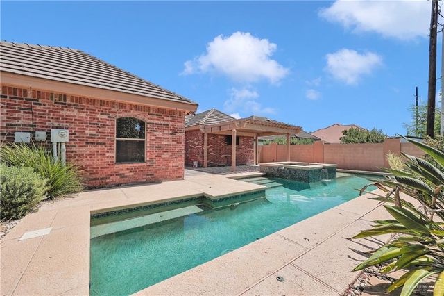 3120 Hawthorne Avenue, Edinburg, TX 78539