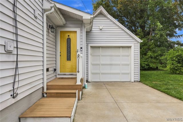 99 Willow Drive, Tonawanda, NY 14150