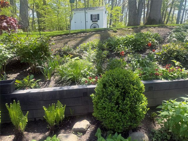 3453 POND VIEW Drive, Millcreek, PA 16506