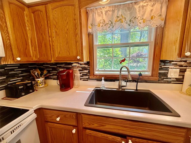 3453 POND VIEW Drive, Millcreek, PA 16506