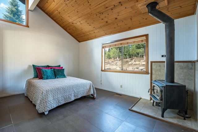 13861 Skislope Way, Truckee, CA 96161