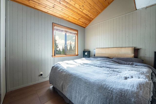 13861 Skislope Way, Truckee, CA 96161