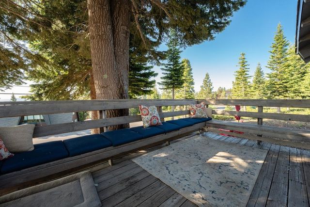 13861 Skislope Way, Truckee, CA 96161