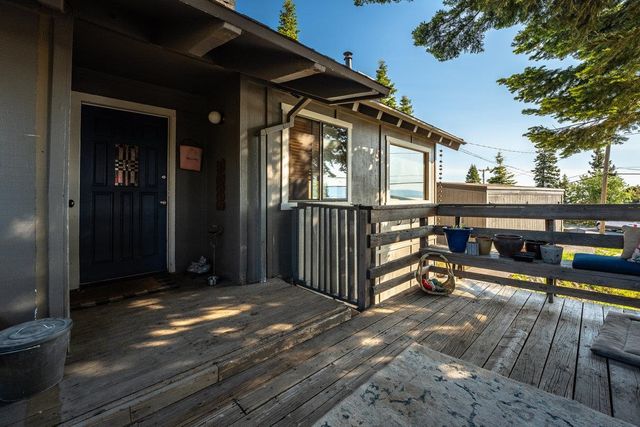 13861 Skislope Way, Truckee, CA 96161