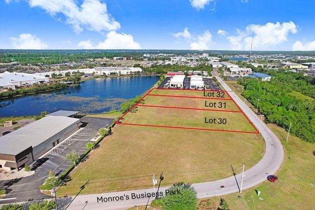 13836 MONROES BUSINESS PARK Lot 32, Tampa, FL 33635