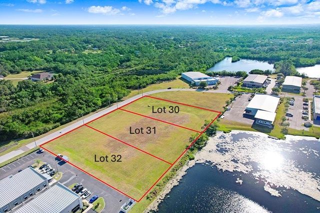 13836 MONROES BUSINESS PARK Lot 32, Tampa, FL 33635