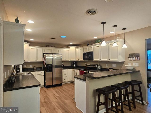 260 BAUMGARDNER DR, Greencastle, PA 17225