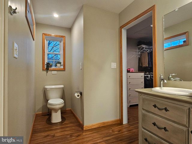 260 BAUMGARDNER DR, Greencastle, PA 17225