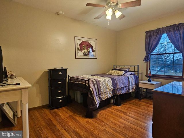 260 BAUMGARDNER DR, Greencastle, PA 17225