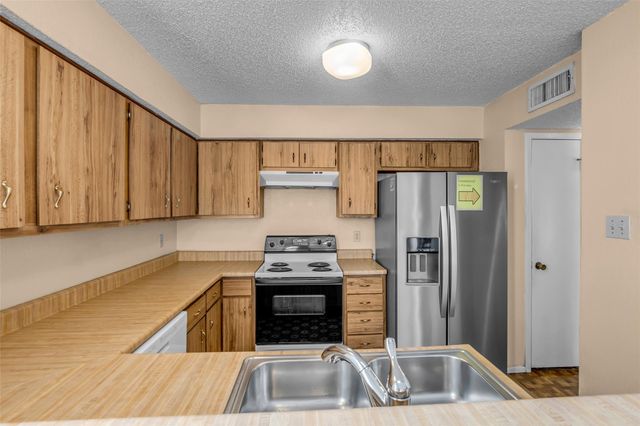 13002 Leader Street 907, Houston, TX 77072
