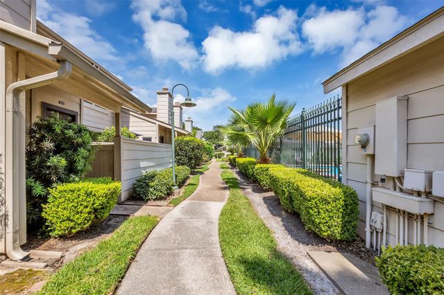 13002 Leader Street 907, Houston, TX 77072