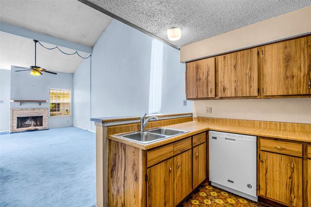 13002 Leader Street 907, Houston, TX 77072