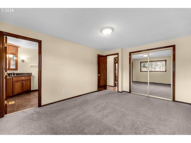 6328 Ne 159TH St, Vancouver, WA 98686