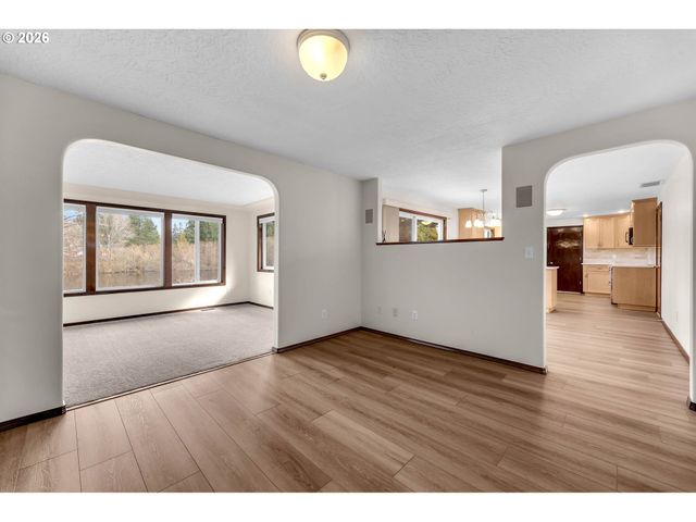 6328 Ne 159TH St, Vancouver, WA 98686