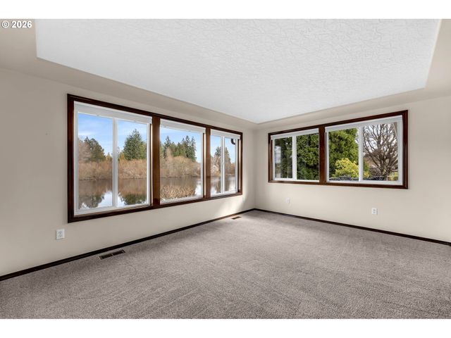 6328 Ne 159TH St, Vancouver, WA 98686