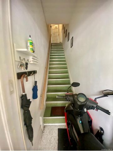 18905 Crocheron Avenue, Flushing, NY 11358