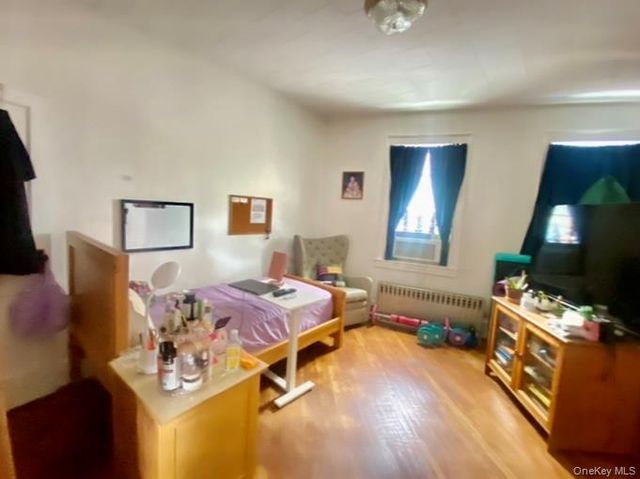 18905 Crocheron Avenue, Flushing, NY 11358