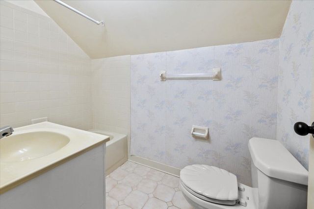 9259 CURLING POND LN, Lakeland, TN 38002